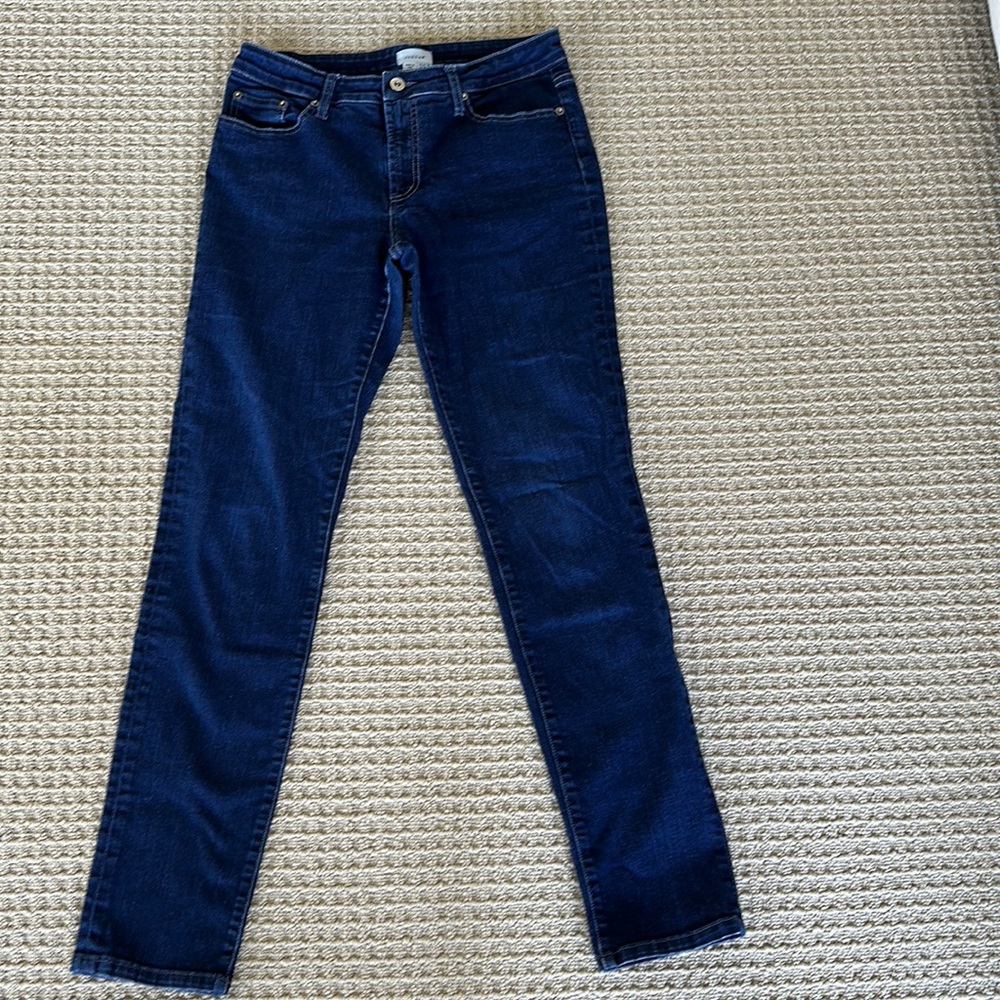 EUC Jigsaw Blue Jeans size 6